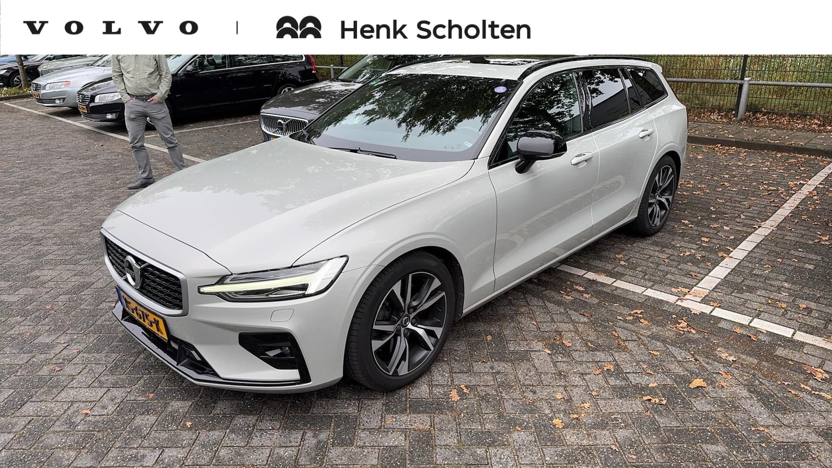 Volvo V60 - 2.0 T5 R-Design 2.0 T5 R-Design, Volvo V60 2.0 T5 R-Design - AutoWereld.nl