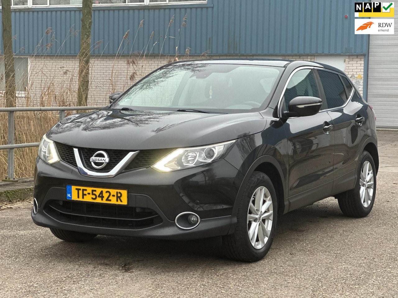 Nissan Qashqai - 1.5 dCi Connect Edition Pano! Navi! Camera! Clima! APK! - AutoWereld.nl