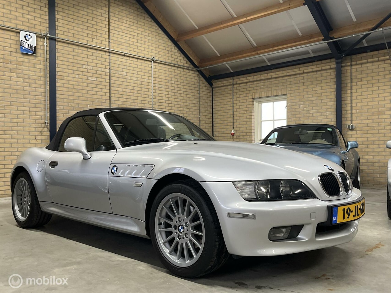 BMW Z3 Roadster - 1.9i Sport Line Sportstoelen Airco CruiseControl Rolbeugels - AutoWereld.nl