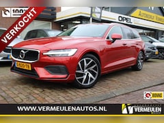 Volvo V60 - T6 Twin Engine 340PK AWD Momentum Pro + 18"/ Navi / Clima/ Full-LED/ Trekhaak/ NL auto