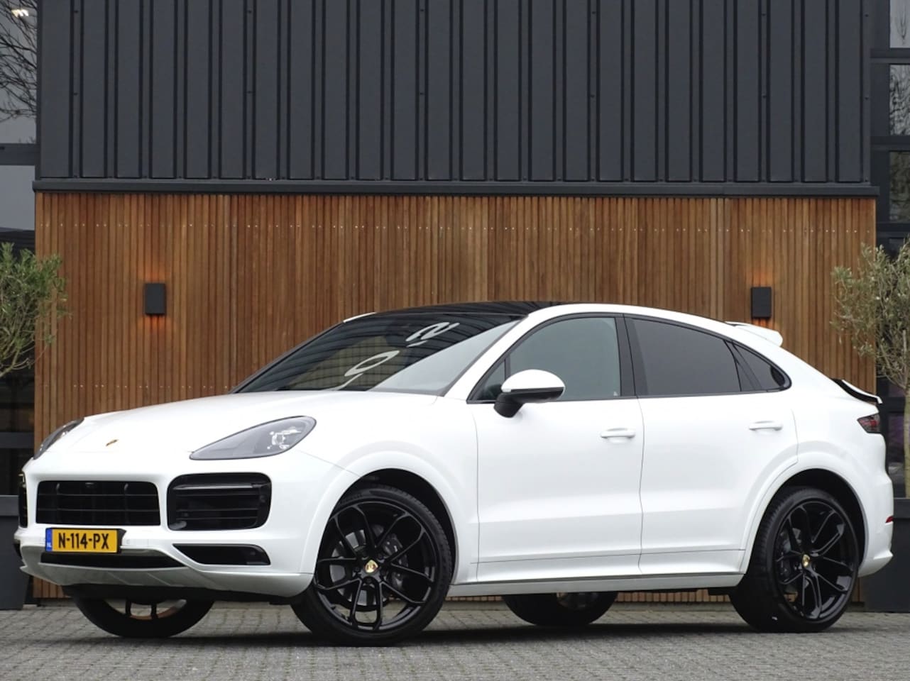 Porsche Cayenne Coupé - 3.0 341PK / Sport Design / 22''/ BOSE / LED - AutoWereld.nl