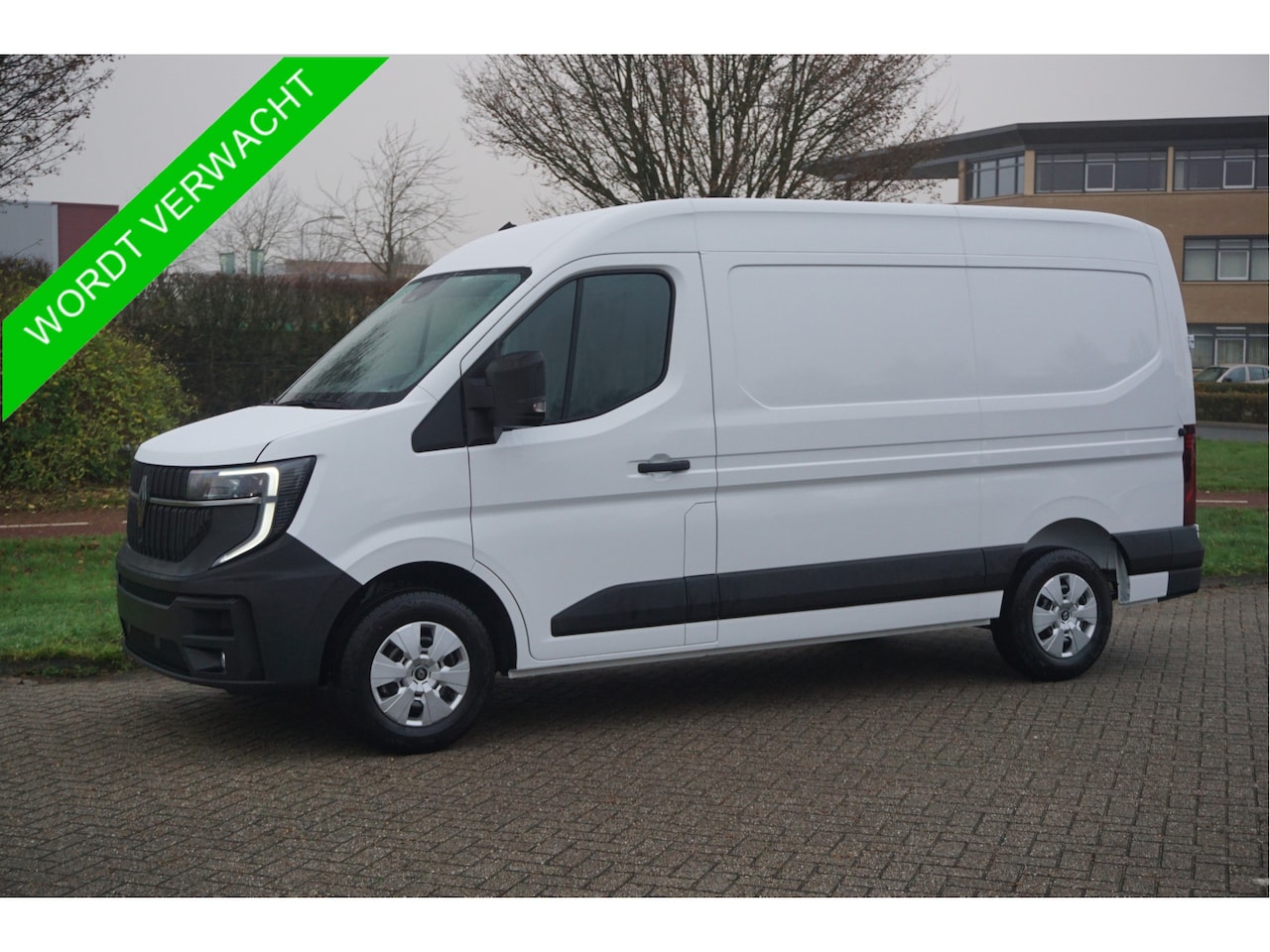 Renault Master - T35 2.0 150PK Extra L2H2 BPM VRIJ!! 10" R-Link Navi, Camera, Cruise!! NR. A01* - AutoWereld.nl