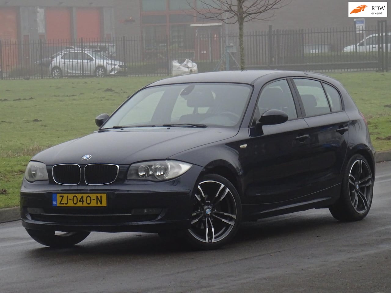 BMW 1-serie - 116i Introduction 5DRS AIRCO/CRUISE/PDC/APK 2026 - AutoWereld.nl