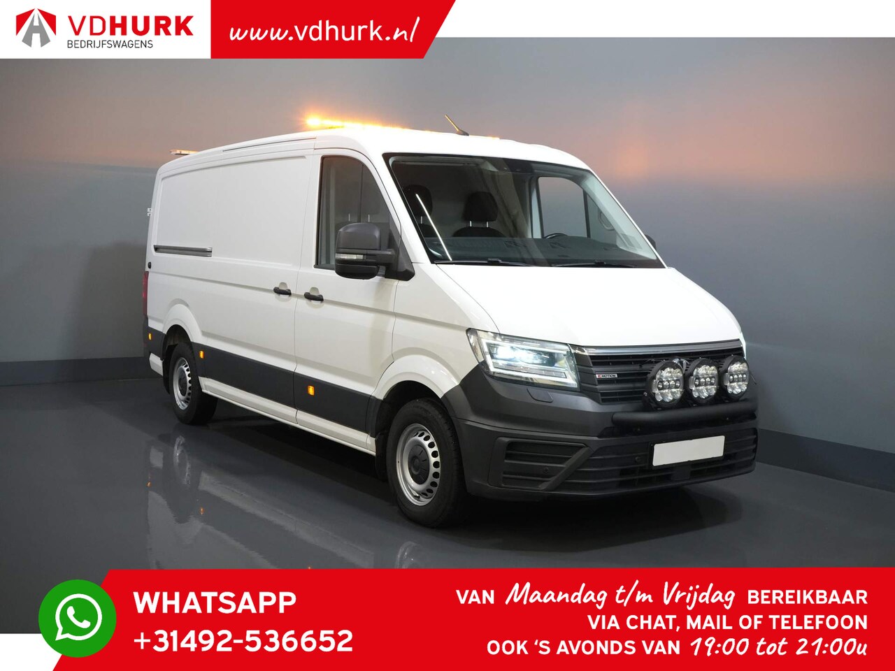 Volkswagen Crafter - 2.0 TDI 180 pk L3H2 4Motion Standkachel/ Inrichting/ LED/ CarPlay/ Gev.stoel/ Stuurverw./ - AutoWereld.nl