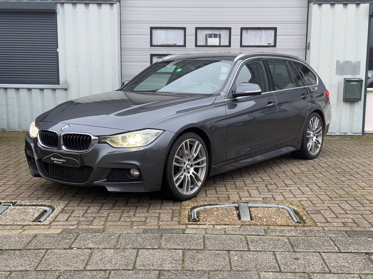 BMW 3-serie Touring - 320d M Sport High Executive HEADUP | Leder | Shadowline | Sportautomaat - AutoWereld.nl