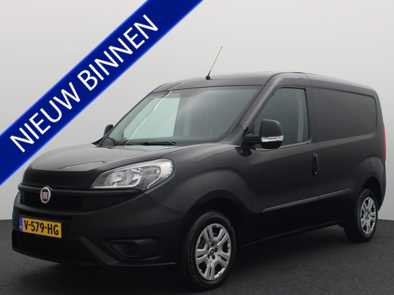 Fiat Doblò Cargo - 1.3 MJ L1H1 Actual TREKHAAK / AIRCO / BLUETOOTH / PDC / 3 PERS / MFS - AutoWereld.nl