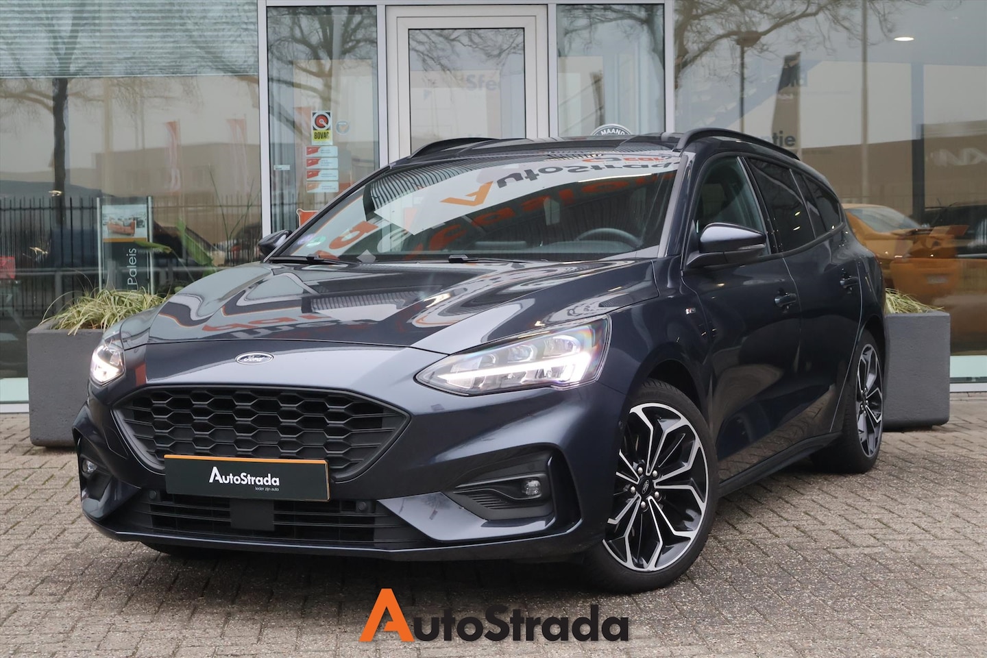 Ford Focus Wagon - 1.0 ST-Line EcoBoost 125pk | Carplay | B&O | LED | Navi | Cruise | Camera | Stoelverwarmin - AutoWereld.nl