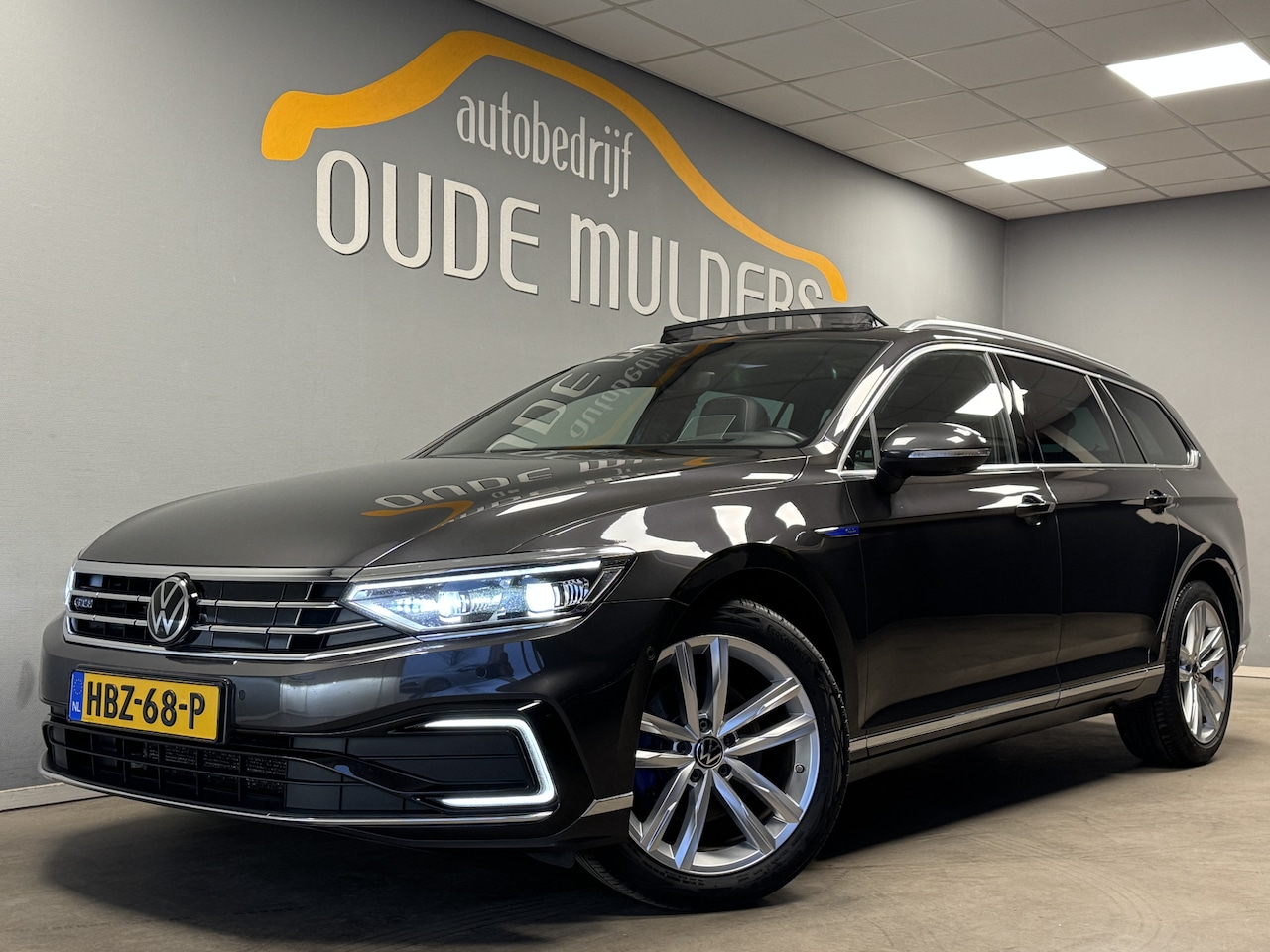 Volkswagen Passat Variant - 1.4 TSI PHEV GTE Panoramadak/Trekhaak/360°Camera - AutoWereld.nl