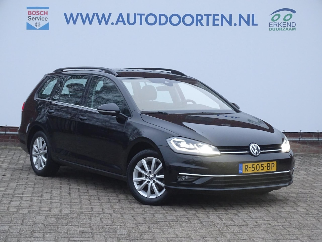 Volkswagen Golf Variant - 1.4 TSI Highline Business R|CAR-PLAY|STUUR\STOEL VERWARMING|ACC - AutoWereld.nl