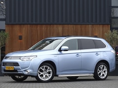 Mitsubishi Outlander - 2.0 PHEV 203PK Instyle / luxe pakket *NAP