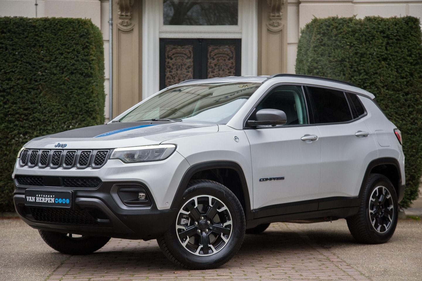 Jeep Compass - 4xe 240 Plug-in Hybrid Electric Trailhawk 360 Cam | Alpine Audio | Adaptive | Nieuwstaat - AutoWereld.nl