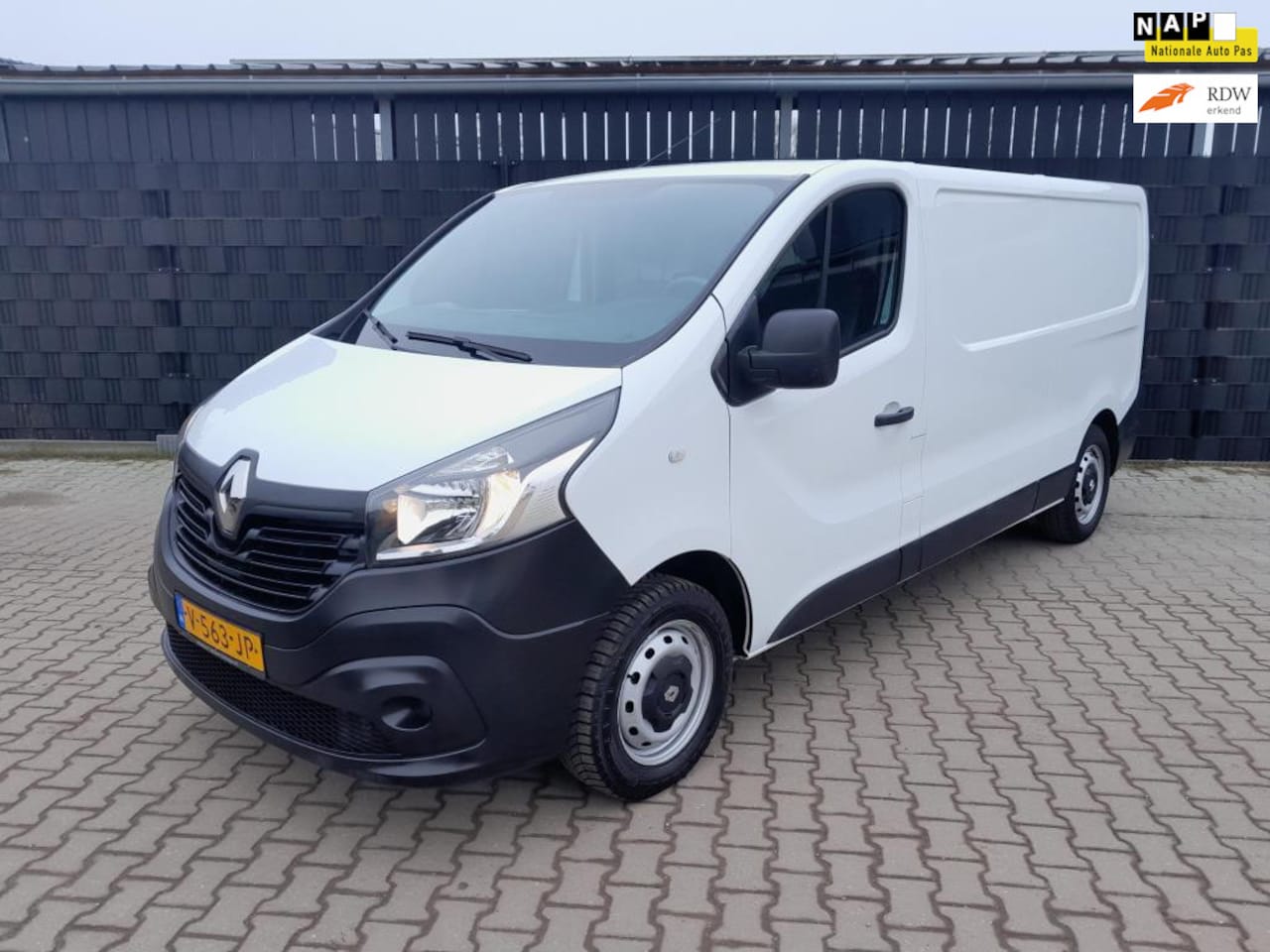 Renault Trafic - 1.6 dCi T29 L2H1 Générique 1.6 dCi T29 L2H1 Générique - AutoWereld.nl