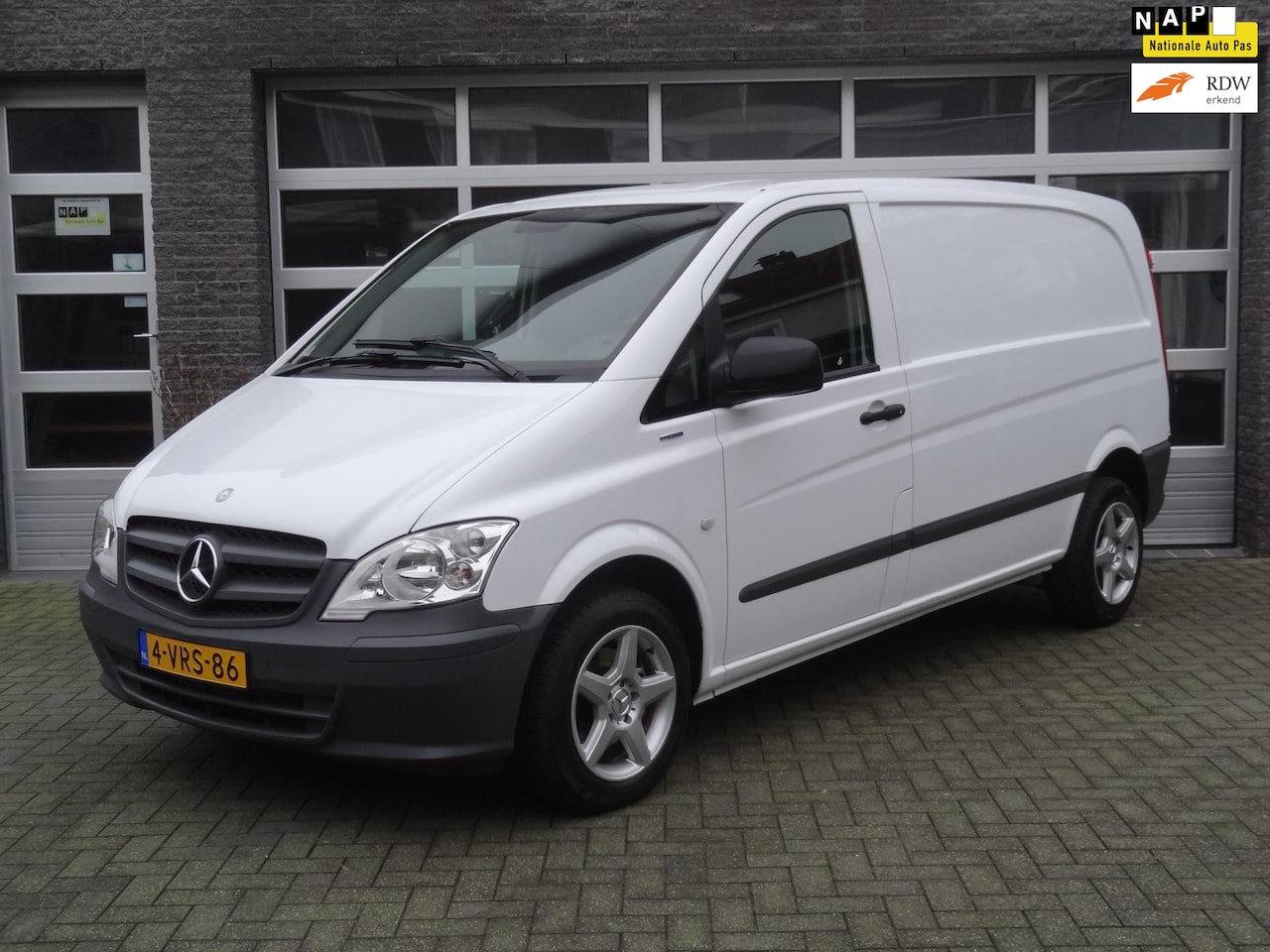 Mercedes-Benz Vito - 110 CDI 320 Functional Lang DC Standaard orgineel 84000km 1e eigenaar - AutoWereld.nl