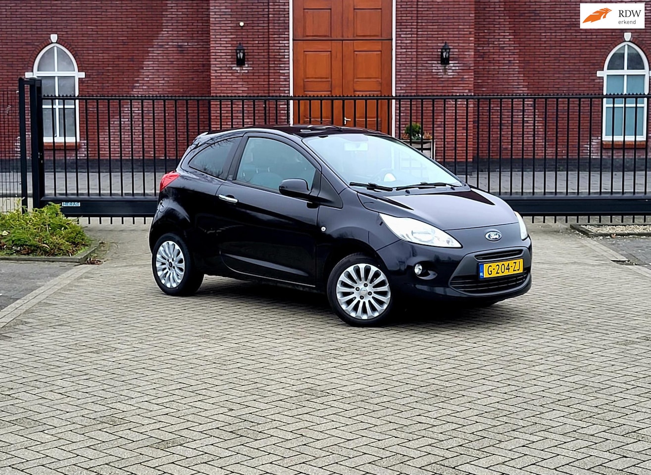 Ford Ka - 1.2 Comfort start/stop / Panoramadak / Airco / Nieuwe Apk - AutoWereld.nl