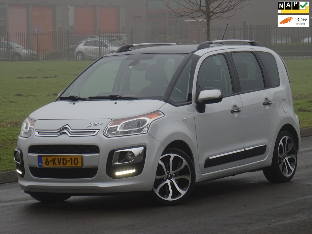 Citroën C3 Picasso - 1.6 VTi AUTOMAAT NAP/PANO/NAVI/CAMERA/PDC - AutoWereld.nl