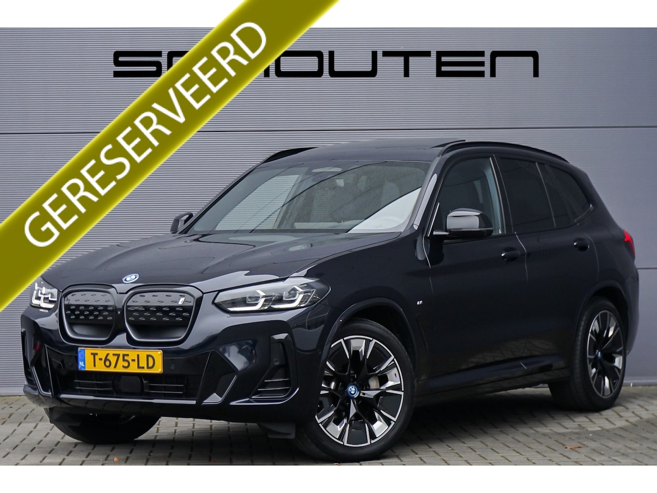 BMW iX3 - High Executive 80 kWh M-Sport Trekhaak Pano ACC 1e Eig - AutoWereld.nl