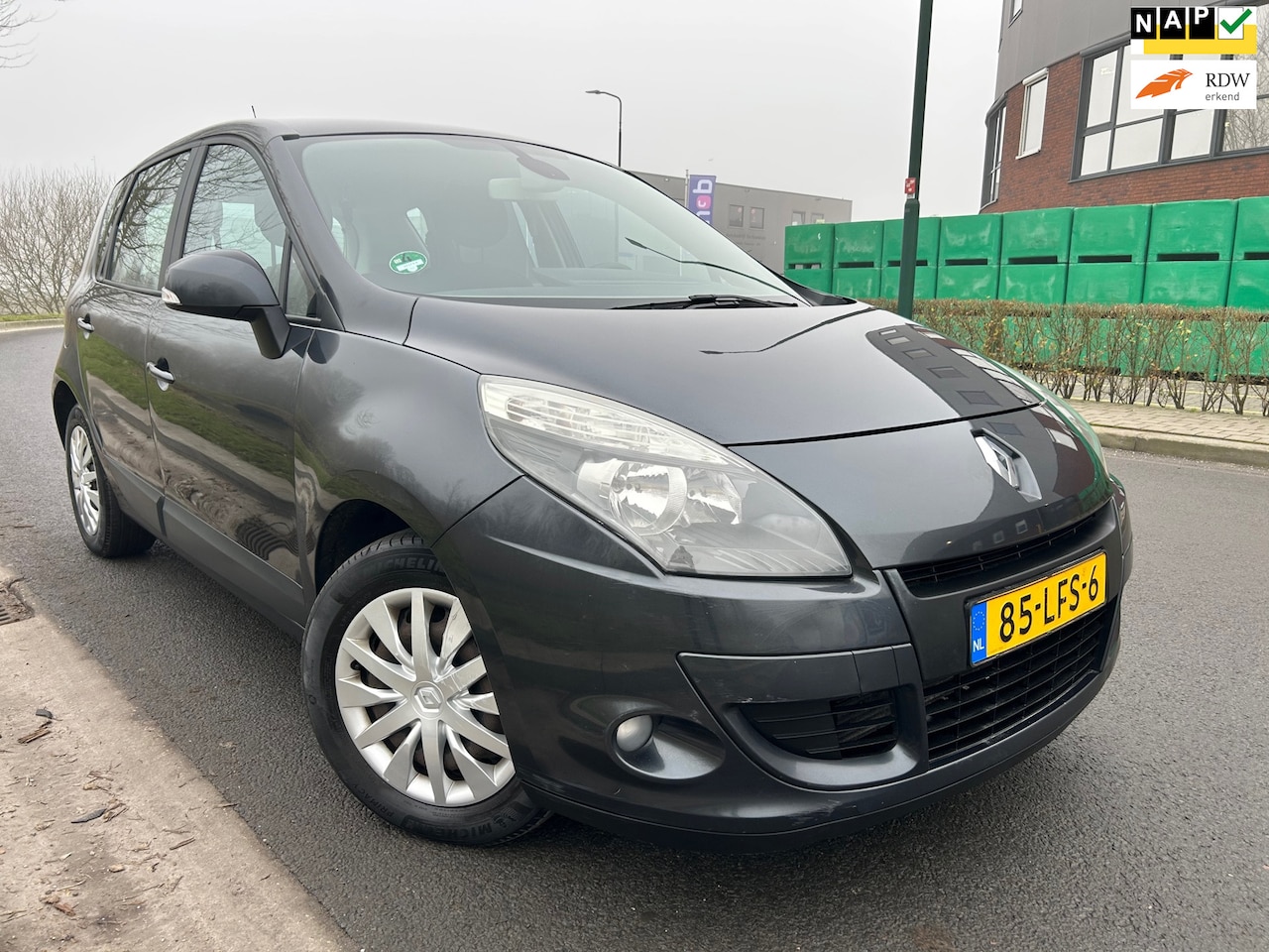 Renault Scénic - 1.4 TCE Expression bj 2010 Clima,Navi,trekhaak,Apk Nieuw!!! NL Auto !! - AutoWereld.nl