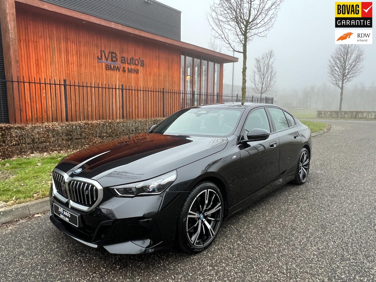 BMW i5 - eDrive40 84 kWh EDrive40 84 kWh, M-sport, comfort stoelen, 20" Incl. BTW - AutoWereld.nl