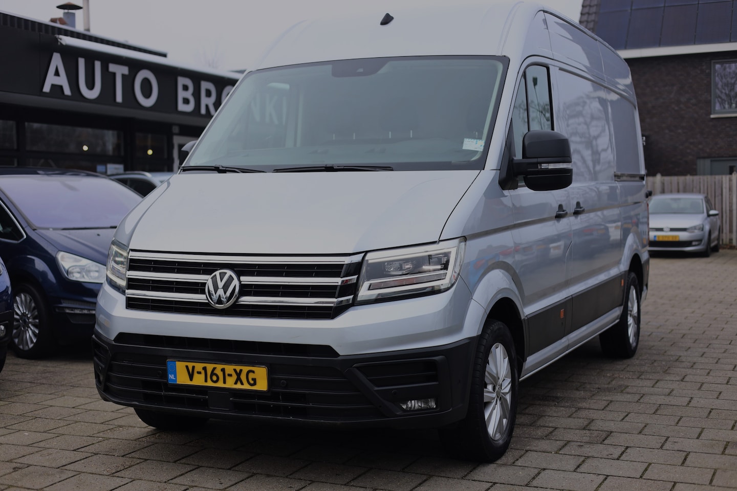 Volkswagen Crafter - 30 2.0 TDI L3H2 HIGHLINE | AUTOMAAT | 1e EIGENAAR! - AutoWereld.nl