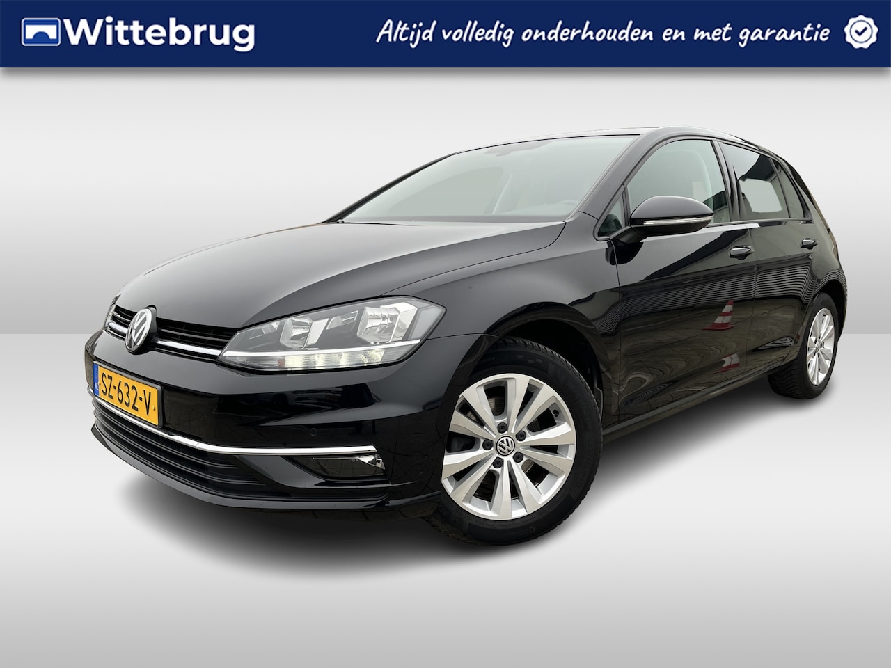 Volkswagen Golf - 1.0 TSI Comfortline Parkeersensoren / Cruise control / Bluetooth / Navigatie / LM Velgen - AutoWereld.nl