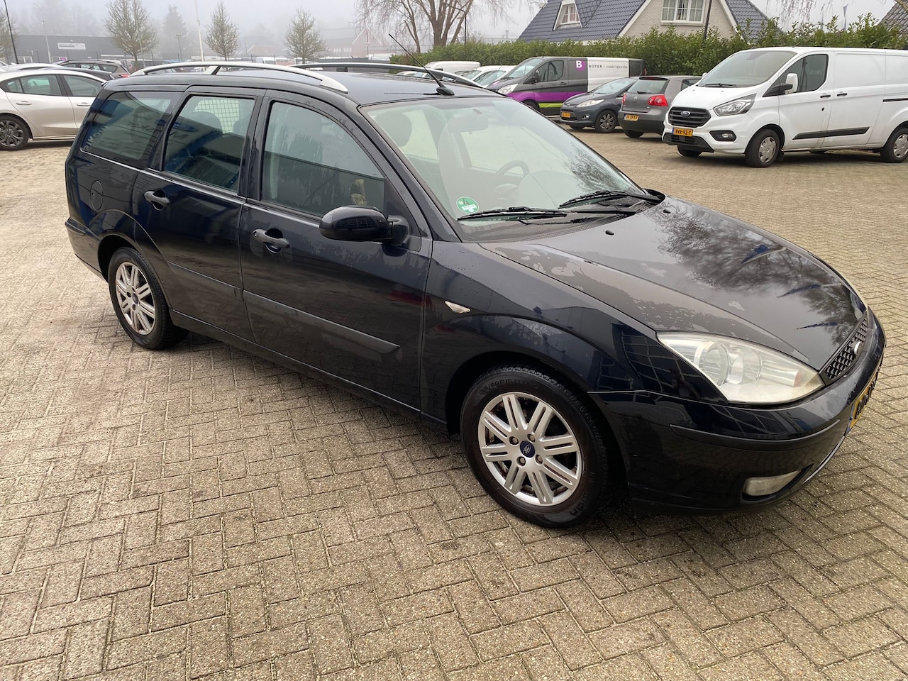 Ford Focus Wagon - 1.6-16V Collection - AutoWereld.nl