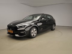 BMW 1-serie - 5-deurs 118i | LED | Navigatie | Schuifdak | PDC | Clima | Cruise controle | Alu 16 inch