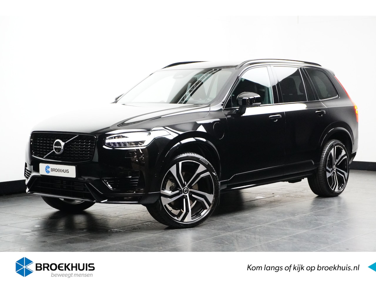 Volvo XC90 - 2.0 T8 Plug-in hybrid AWD Ultra Dark | B&W | HUD | Luchtvering | Trekhaak | 360 camera | - AutoWereld.nl