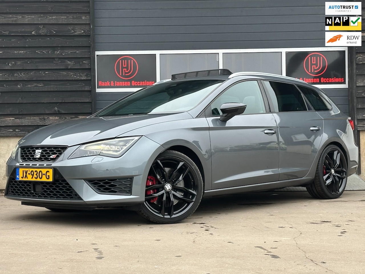 Seat Leon ST - 2.0 TSI Cupra 290 Connect Pano Leder Acc - AutoWereld.nl