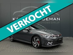 Volkswagen Golf - 2.0 TSI GTI | DEALERONDERHOUDEN | FABRIEKSGARANTIE T/M 2025 | STUURVERWARMING | HEAD UP DI