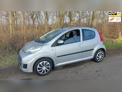 Peugeot 107 - 1.0-12V XS AUTOMAAT