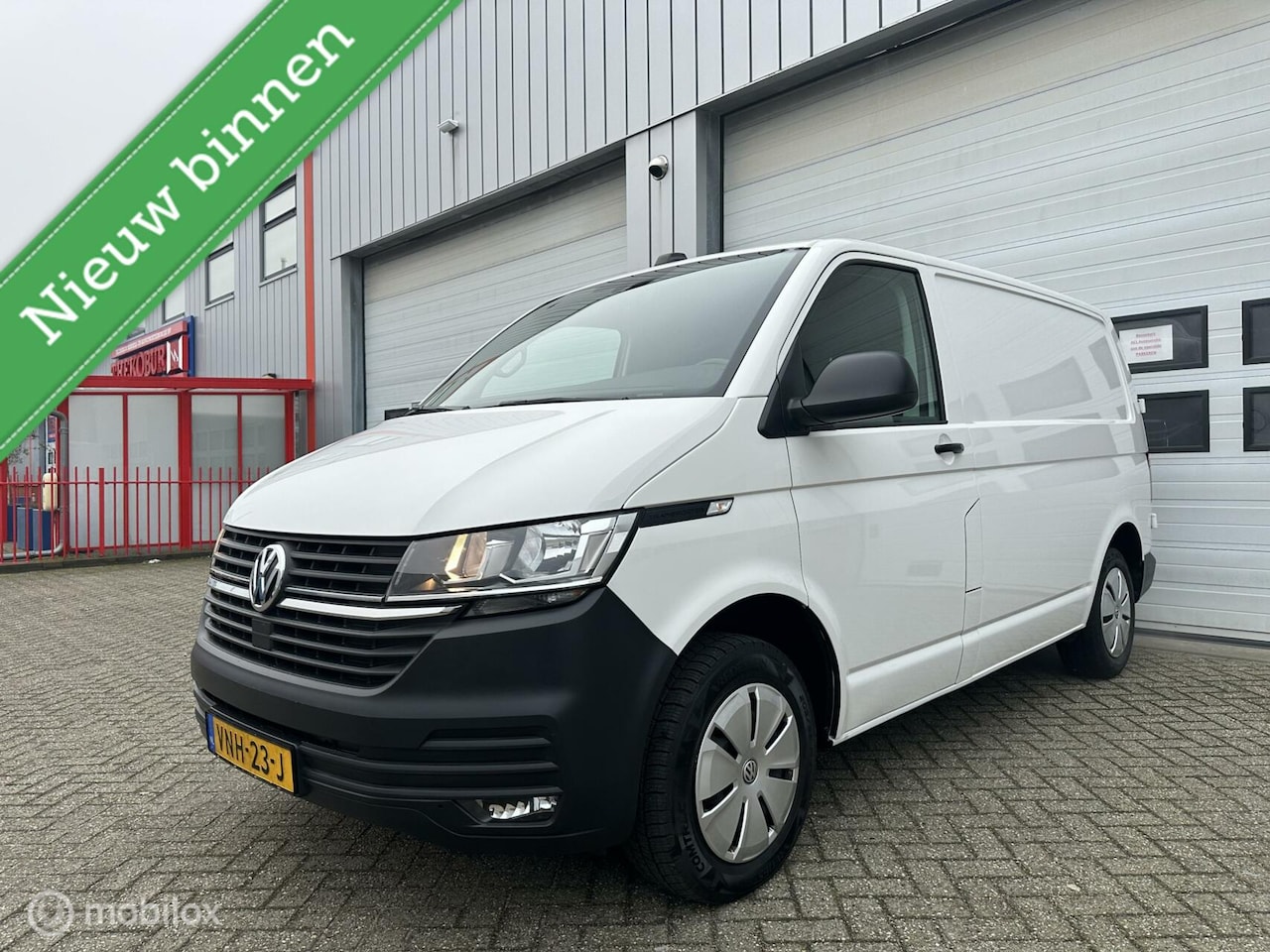 Volkswagen Transporter - 2.0 TDI L1H1 28 Highline 2.0 TDI L1H1 28 Highline - AutoWereld.nl