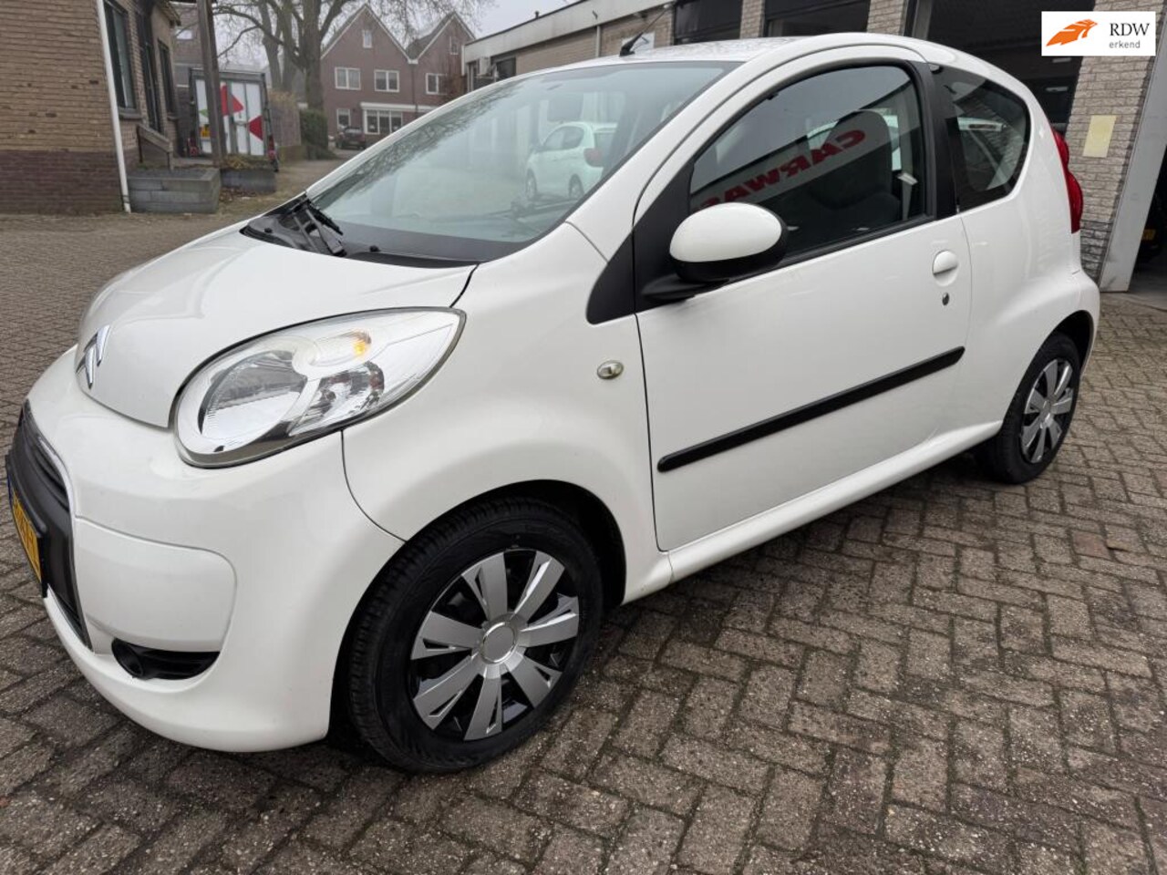 Citroën C1 - 1.0-12V Ambiance AUTOMAAT 98066 KM NW APK,NW REM BLOK EN SCHIJFEN NW OLIE BEURT.4X NW BAND - AutoWereld.nl