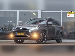 Mitsubishi Outlander - 2.0 PHEV Executive Edition Trekhaak 2e Eigenaar Mooi