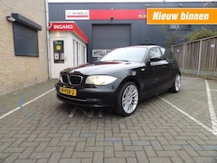 BMW 1-serie - 116 I 5 drs - airco - 6 bak - nette staat