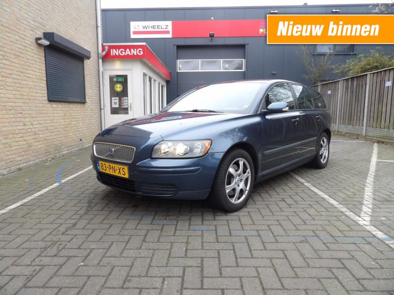 Volvo V50 - 2.4 5 cilinder - nieuwe distributieriem - nette staat - AutoWereld.nl