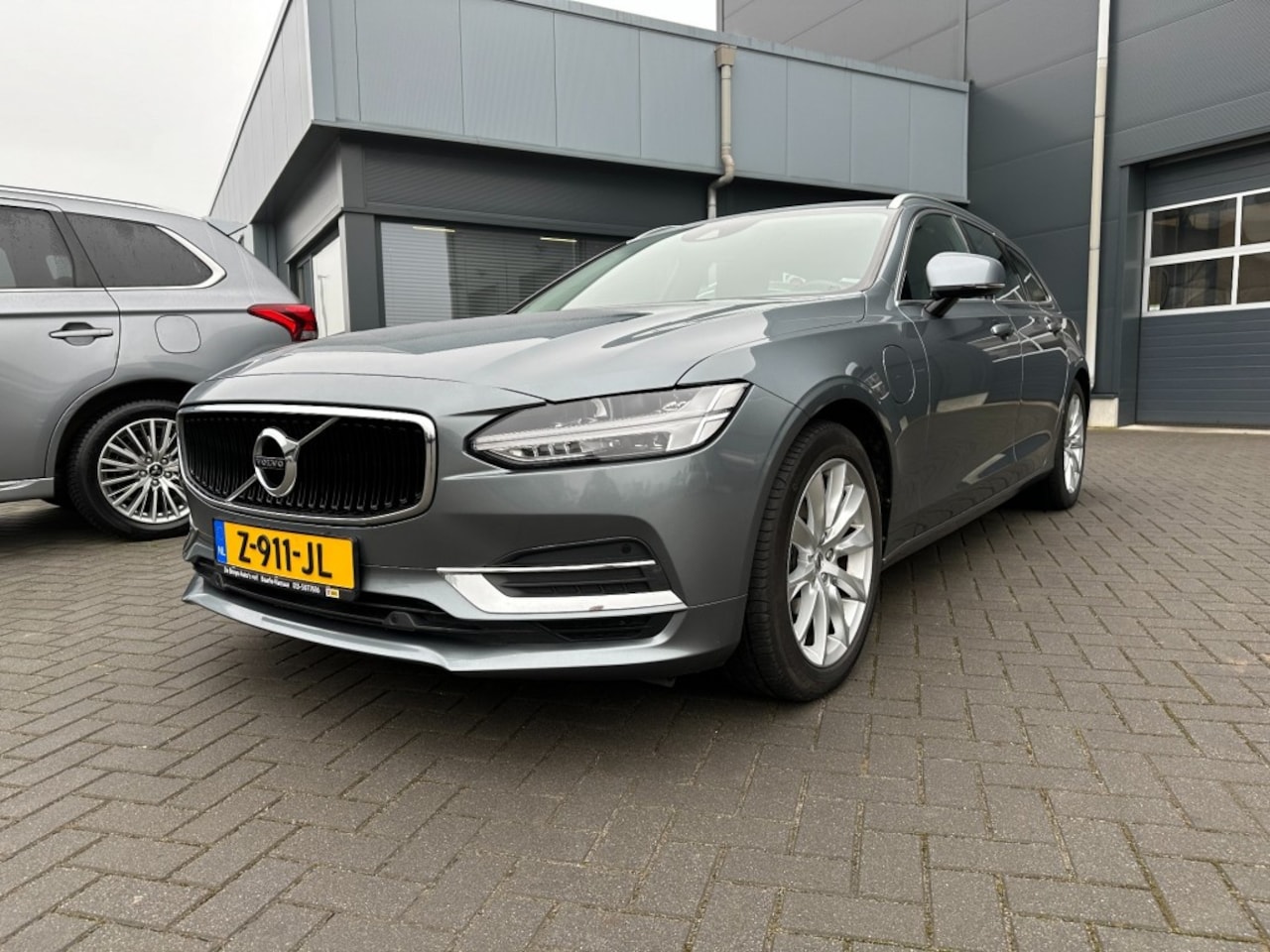 Volvo V90 - V90 2.0 T8 AWD inscription Hybride Leder Trekhaak - AutoWereld.nl