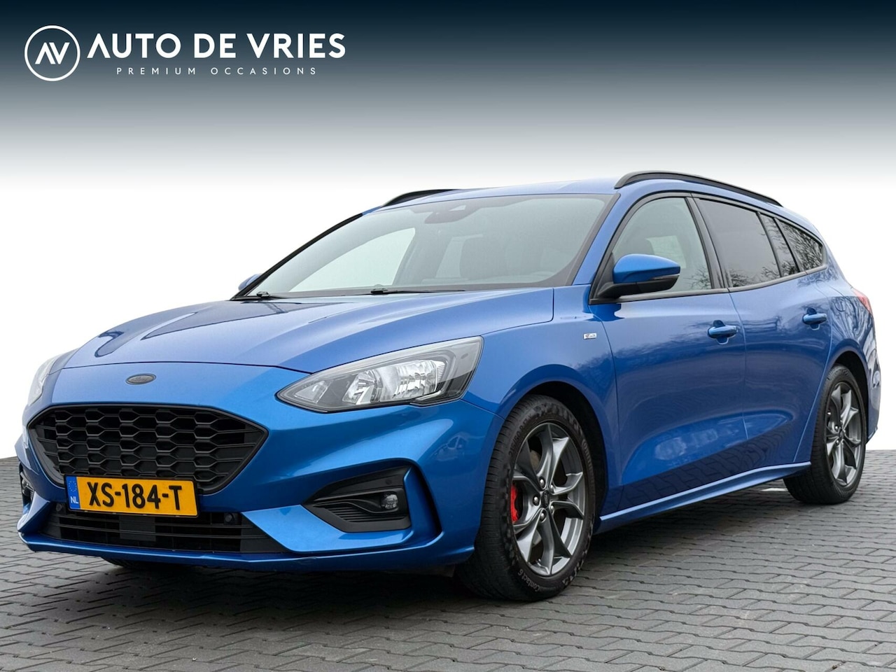 Ford Focus Wagon - 1.0 EcoBoost 125pk ST Line Business | Navigatie | Privacy glass | Trekhaak - AutoWereld.nl