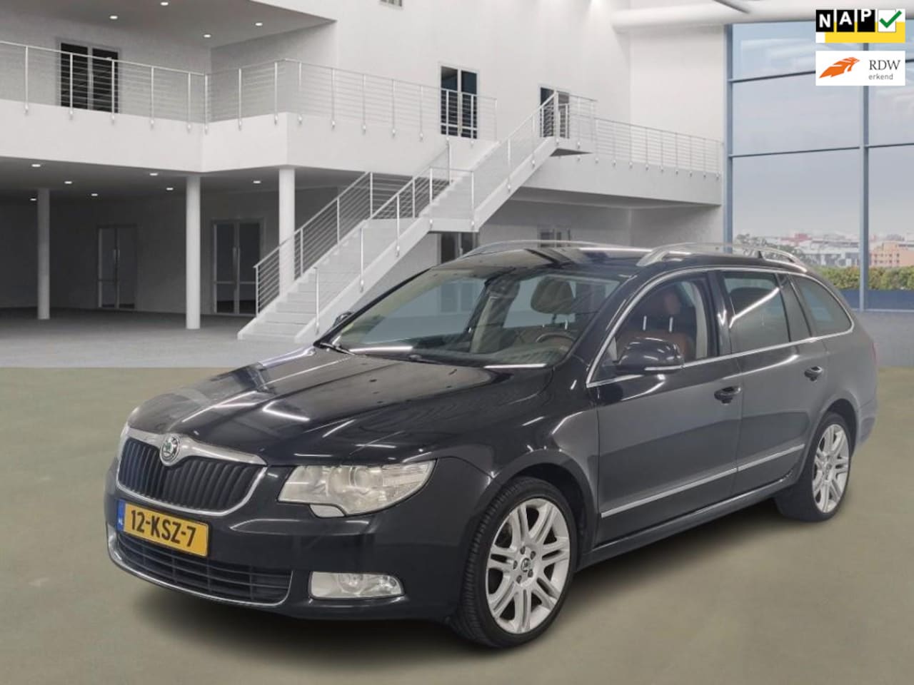 Skoda Superb Combi - 1.8 TSI Ambition Business Line/AUT/NAVI/XENON/LEDER/STOELVERW - AutoWereld.nl