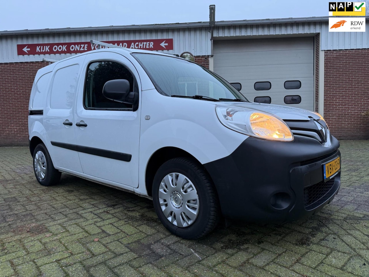 Renault Kangoo - 1.5 dCi 90 euro 6 R-link Energy Comfort - AutoWereld.nl