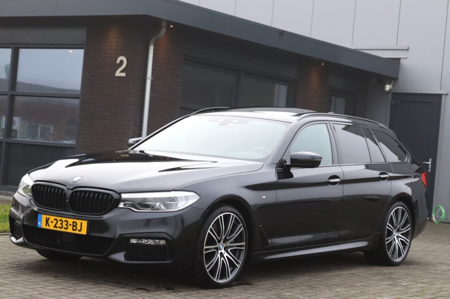 BMW 5-serie Touring - 540i xDrive Pano Nappa Leder VOL Dealer oh. - AutoWereld.nl