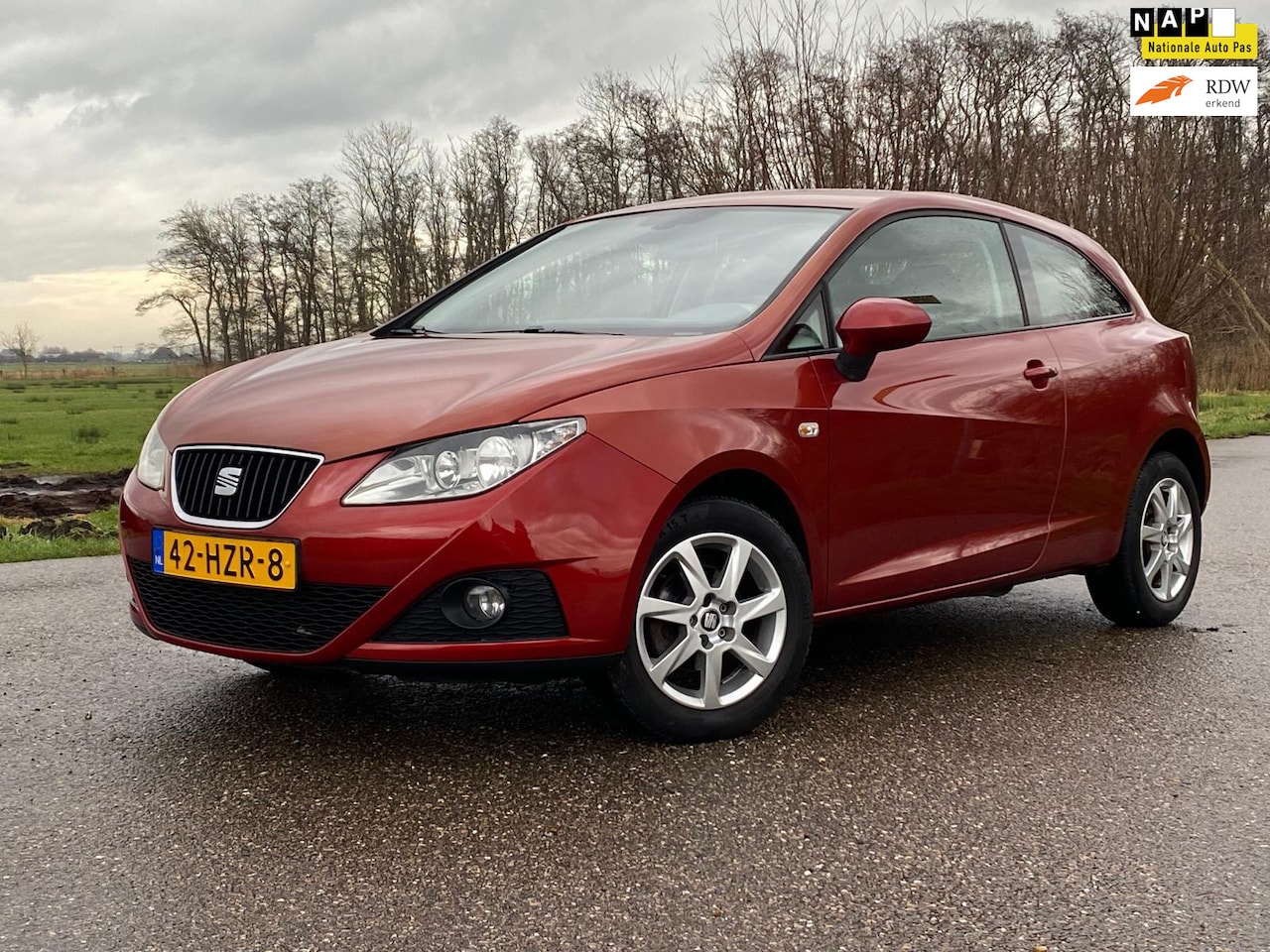 Seat Ibiza SC - 1.4 Stylance 3DRD AIRCO 29,900KM NAP PDC GOED ONDERHOUDEN - AutoWereld.nl