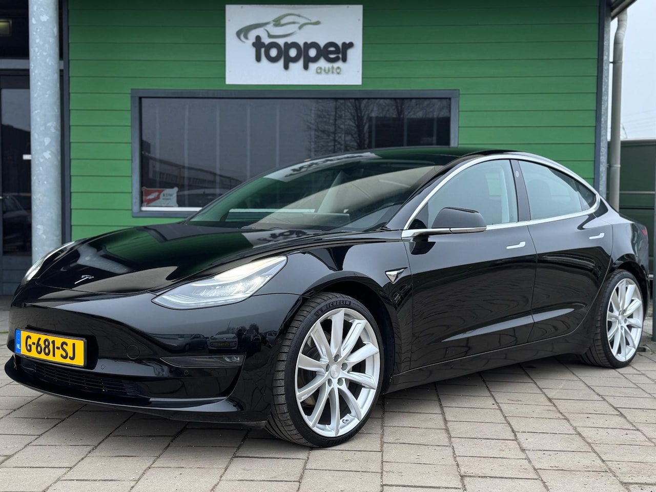 Tesla Model 3 - Long Range RWD Long Range AWD 75 kWh | NieuwStaat! | AutoPilot| - AutoWereld.nl