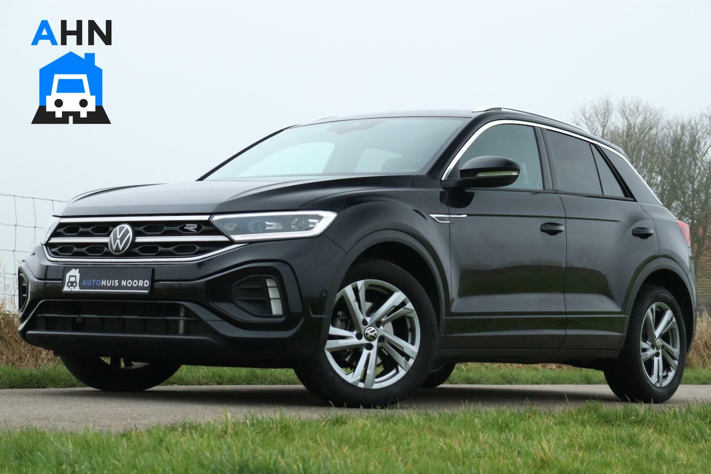 Volkswagen T-Roc - 1.5 TSI / 3x R-Line / 150PK / DSG / Navi / Camera / Virtual Cockpit / 17"! - AutoWereld.nl