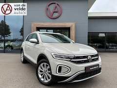 Volkswagen T-Roc - 1.5 TSI 150pk DSG Style | IQ led | Camera | Keyless | Carplay Navi | Rijklaar incl. garant