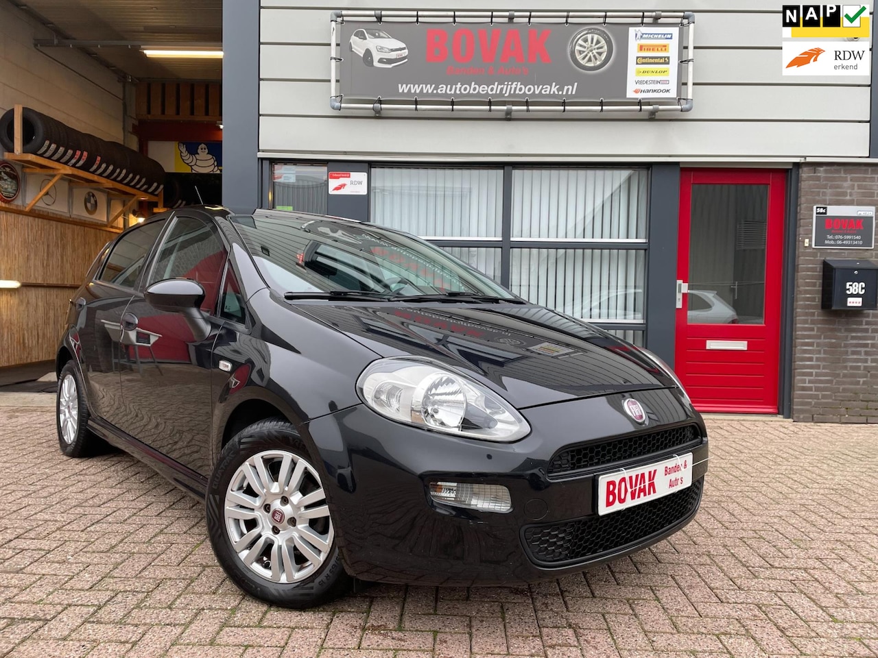 Fiat Punto Evo - 0.9 TwinAir Turbo Street 5 deurs - AutoWereld.nl