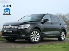 Volkswagen Tiguan Allspace - 2.0 TSI 4Motion / 180PK/ 7 Persoons / Camera / ACC / Trekhaak / 17"