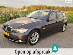 BMW 3-serie Touring - 318i Business Line navi leer xenon