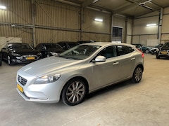 Volvo V40 - 1.6 D2 Momentum