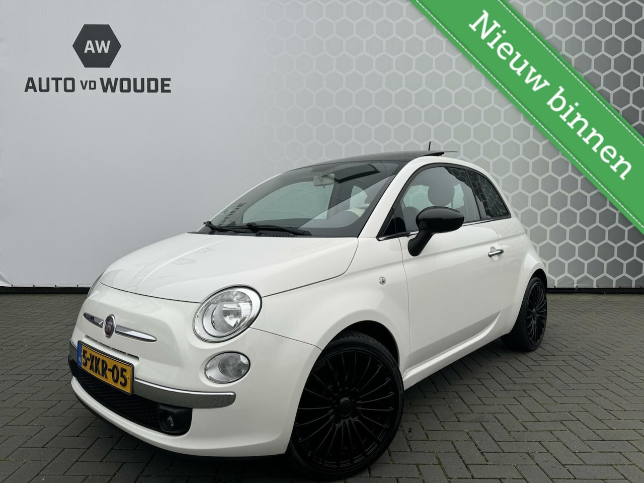 Fiat 500 - 0.9 TwinAir Turbo Gucci Panoramadak Airco 17 inch - AutoWereld.nl