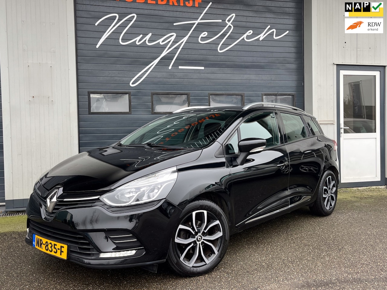 Renault Clio Estate - 1.5 dCi Ecoleader Zen Airco Cruise Navi DAB Trekhaak - AutoWereld.nl